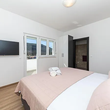Semesterbostad 4 Bedroom Beautiful In Prgomet
